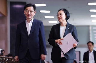 [단독]윤창렬 국무조정실장 사의, 후배들 위해 용퇴