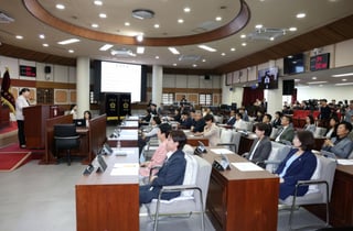 고양특례시의회 제10대 출범…김미수 의장 선출, 4년 의정 본격 시작