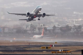 '제주 급변풍'에 늦게 뜬 김포행 여객기, 인천공항 착륙…승객들 '불만'