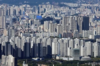 "어린이집 안되면 입주 못해" 새로고침만 35분…신청 먹통에 부모 분통