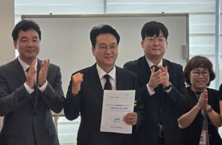 지금은 교육감보단 '교권보호단장'…안민석 "1년 내에 교권 회복할 것"