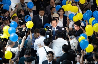 정청래, 李대통령 귀국하자 연임 출사표…'친청' 최민희·한민수도 도전장