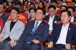 청년최고위원 부결에…정청래 "수용" vs 김민석·송영길 "자기 정치"