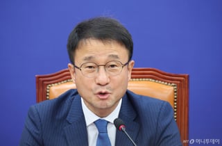 與, '홈플러스 청문회' 추진...한병도 "MBK·메리츠에 국민 분노"