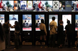 배우·제작사도 K영화 살리기…"출연료는 제작비 10% 미만"