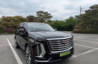 손은 놓되 눈은 도로에..에스컬레이드 ‘슈퍼 크루즈’ 체험해보니[시승기]