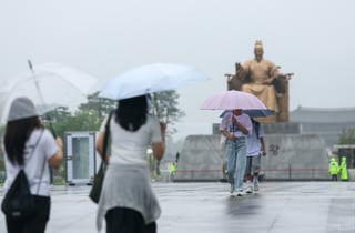 서울 강서·은평·마포 침수경보, 동부간선 통제..."낮부터 또 강한 비"