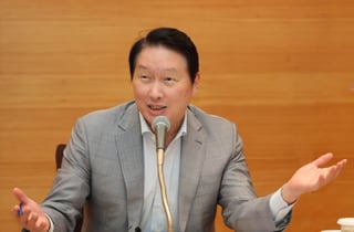 최태원 회장 "민주주의만 생각, 자본주의 망각" 작심 발언