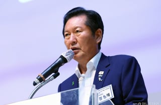 정청래, 故 이해찬 배우자 후원회장으로…"검찰개혁 완수하겠다"
