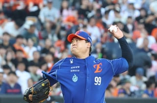 '괴물' 류현진 새 역사 썼다…한국인 투수 최초 한·미 2500탈삼진 기록
