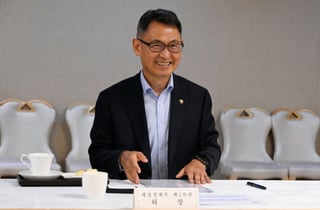 정부 "환율 수급쏠림 일부 완화"…수출기업에는 "수출대금 즉시 환전" 요청