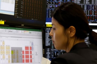 개장 직후부터 코스피 '매수 사이드카'… 반도체 싹쓸이에 7100 터치