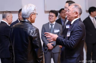 "차·로봇서 시작해 도시 지능화로"…정의선 '피지컬 AI' 비전 첫 공개