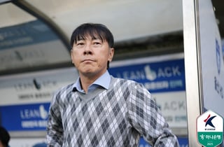 '울산 시절 폭행 논란' 신태용에 현 소속팀 전폭 지지 "한국에서만 1년 징계, 감독직에 영향 없다"