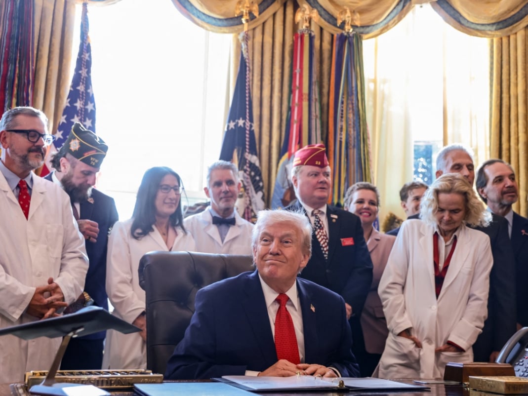 美연방공무원 성탄절 닷새 연휴…트럼프 잇단 선심성 정책 발표 - 머니투데이