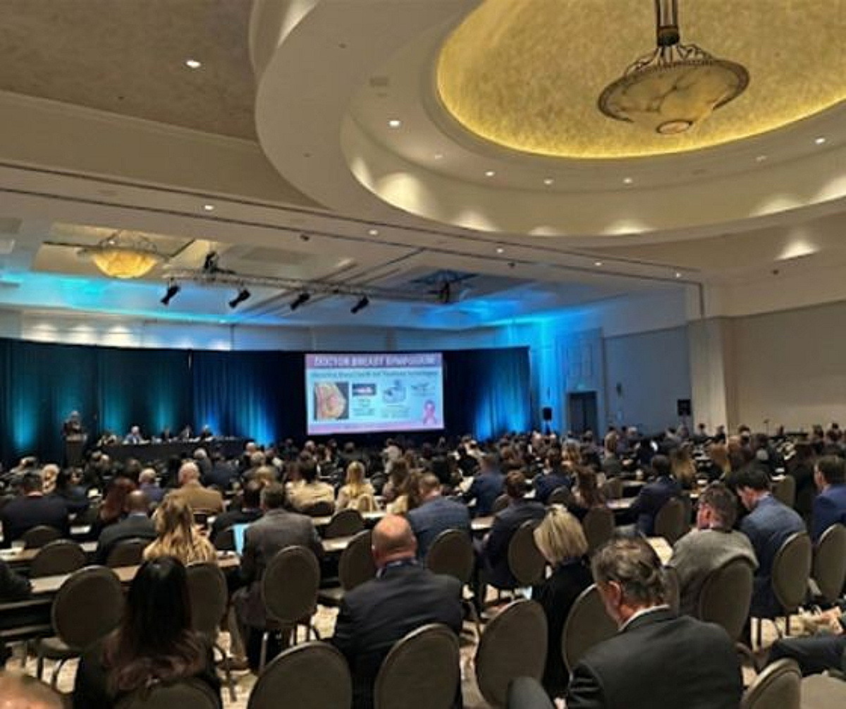 닥터브레스트, 美성형외과 학회서 '수술 후 회복용 메디컬 브라' 공개 - 뉴스 썸네일 이미지