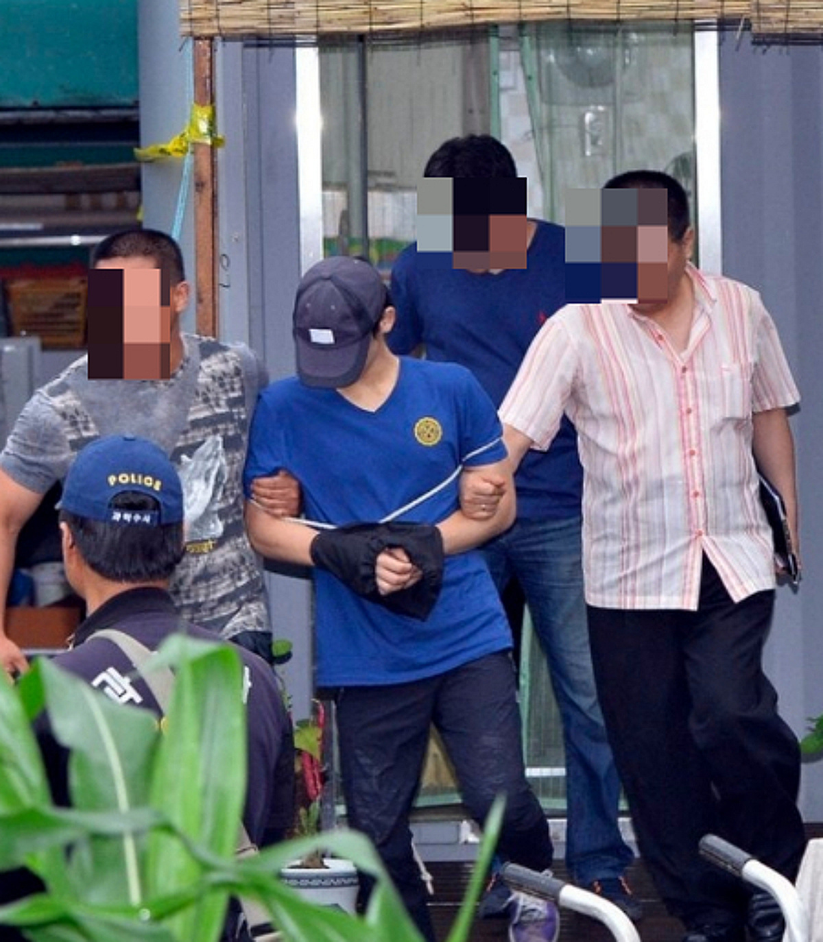 16시간 동안 여성 시신 해부하고 훼손한 10대 살인마의 엽기 행각
