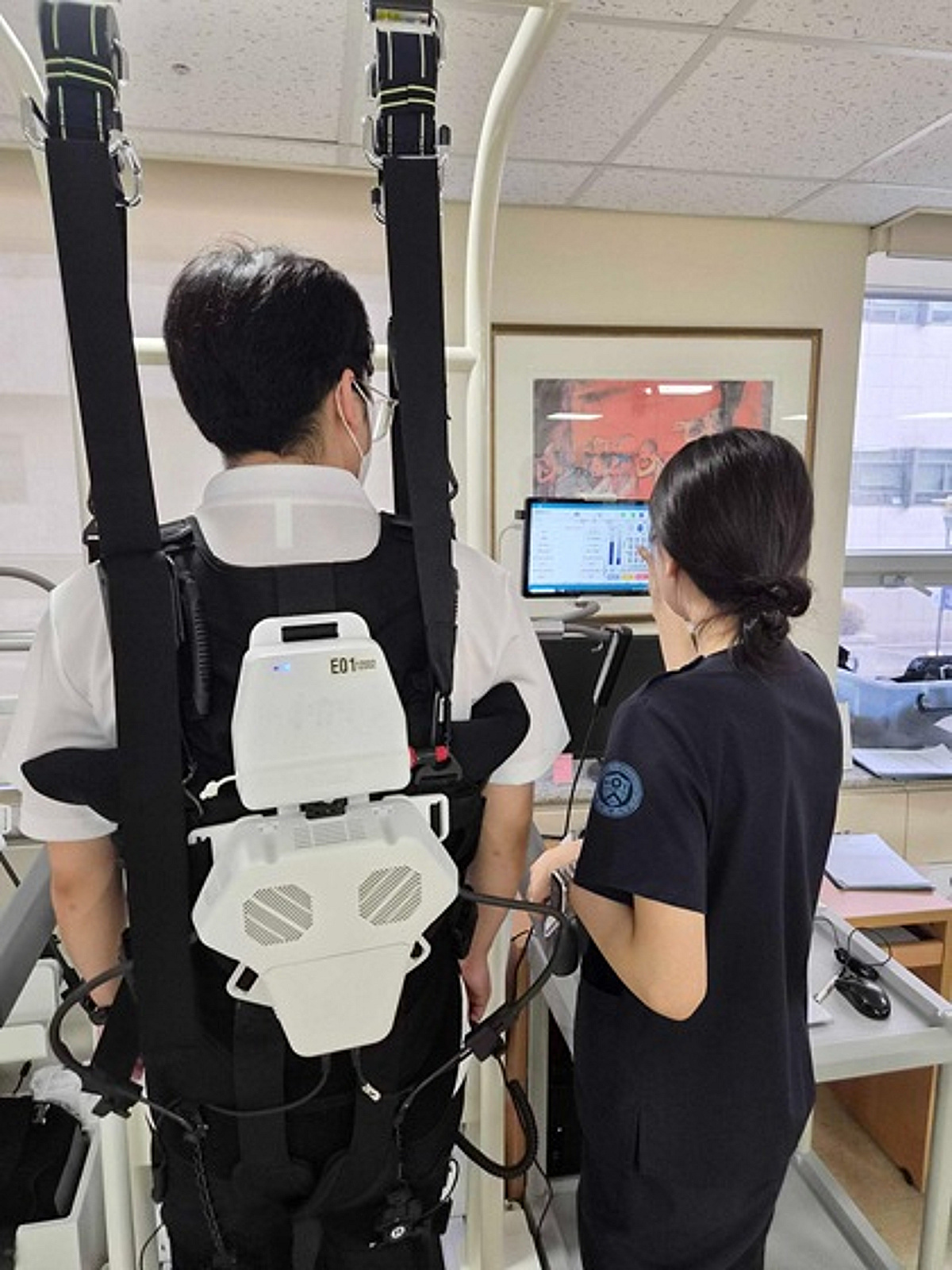 휴로틱스, 신촌 세브란스병원에 보행 재활 웨어러블 로봇 공급 - 뉴스 썸네일 이미지