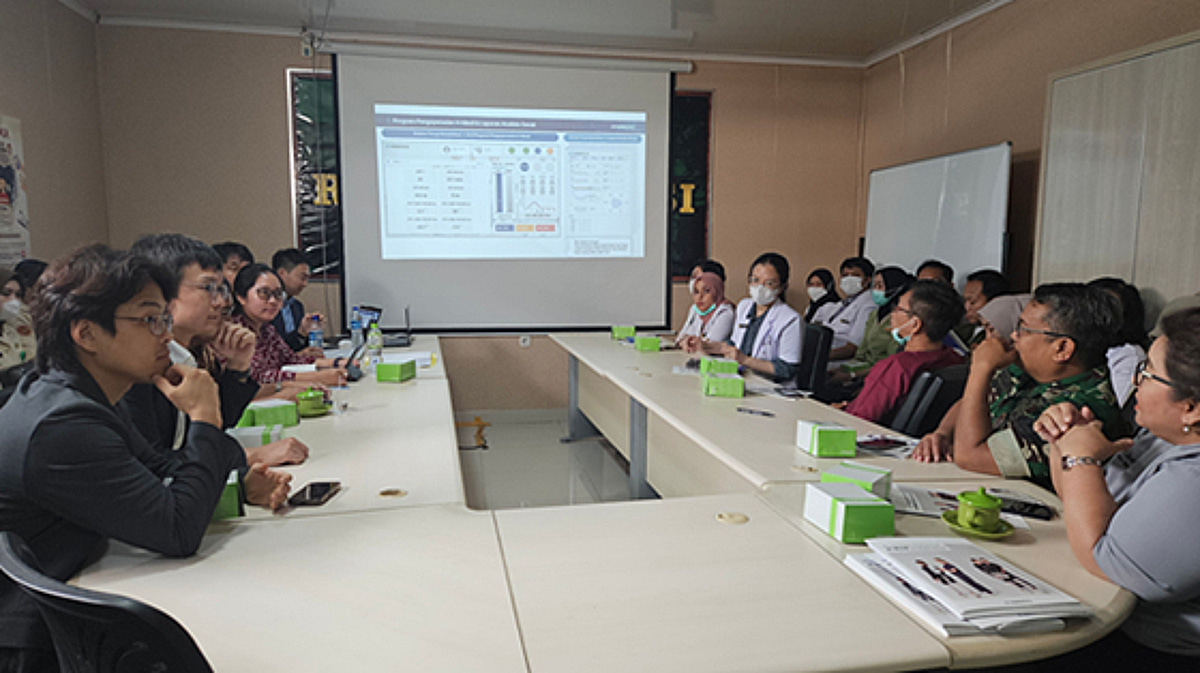 휴로틱스, 인니 육군 중앙병원서 재활 로봇슈트 시연 및 공급 협의 - 뉴스 썸네일 이미지