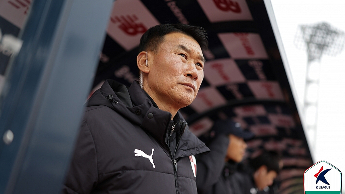 경기 후 김도균 감독의 인터뷰 모습