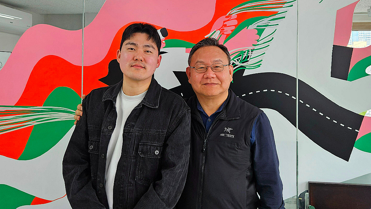 "혼자 공차고 싶은데..." 고민 해결하니, 매일 1만명 풋살장 왔다 - 뉴스 썸네일 이미지