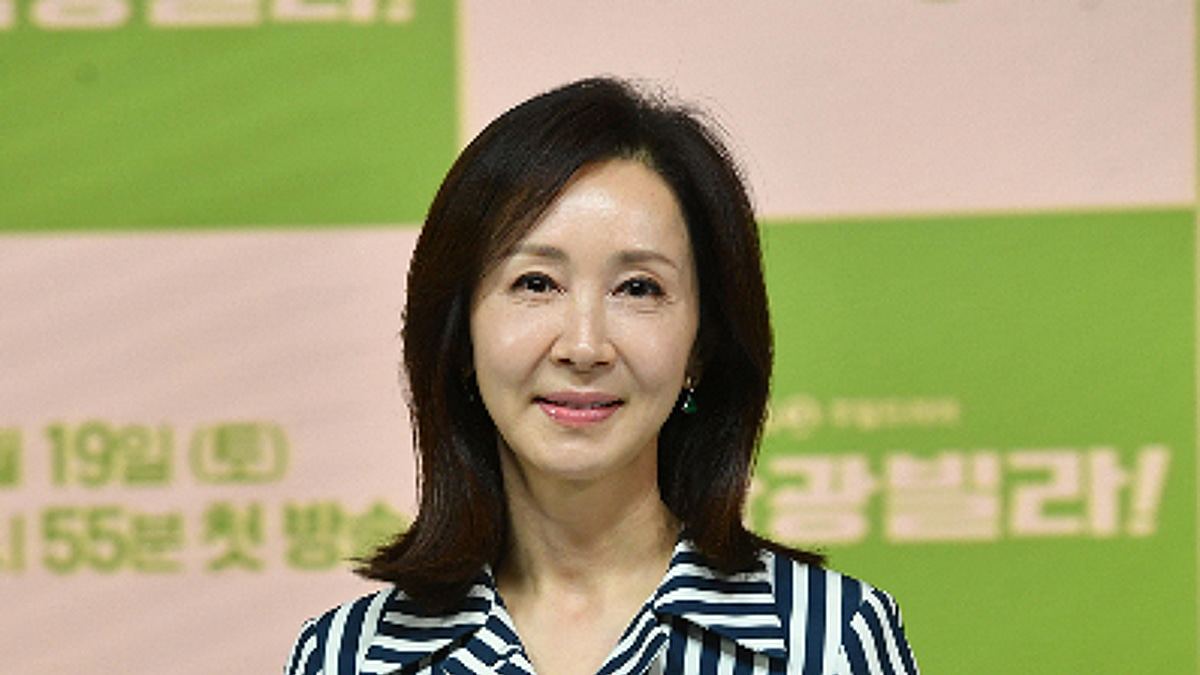 전인화와 유동근 관련 방송 장면