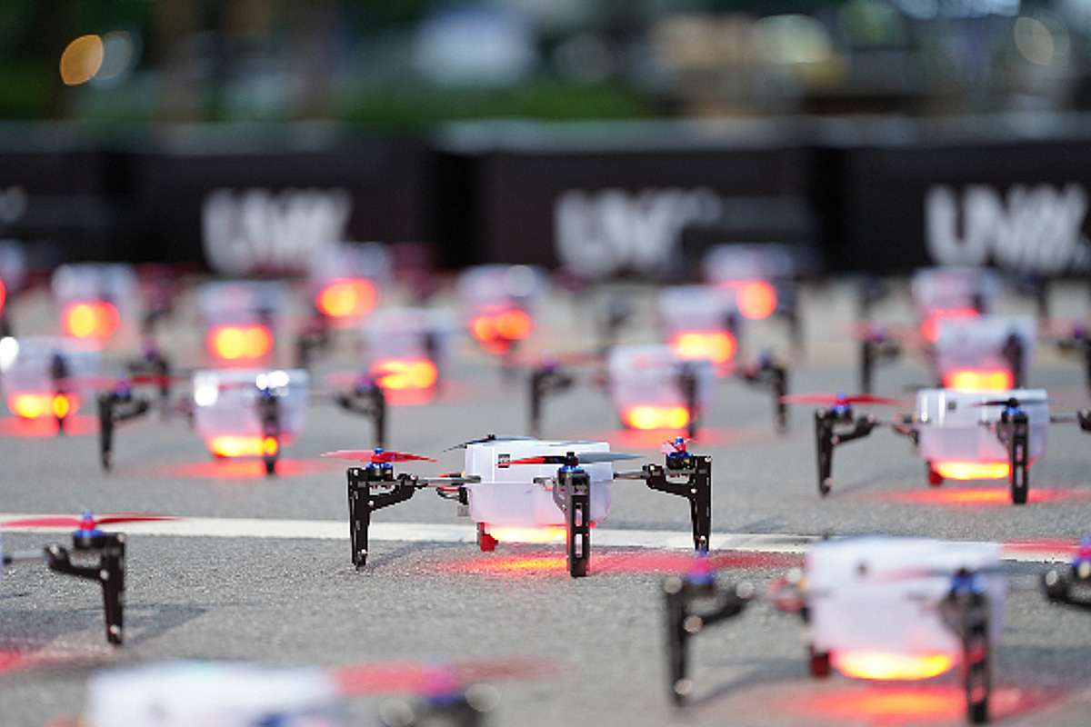 "장관이네" GD 무대 위 군무 펼친 K-드론...美 70% 삼키고 600억 잭팟 - 뉴스 썸네일 이미지