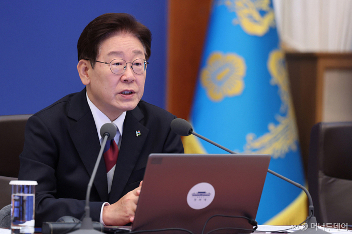 경제 온기 퍼질까...규제완화·주택공급·증시 활성화 시험대 - 뉴스 썸네일 이미지