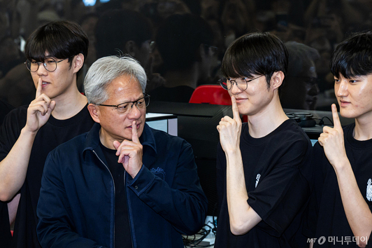 아이돌급 인기 누리던 '스타 레전드'…이젠 '별풍선'으로 버틴다