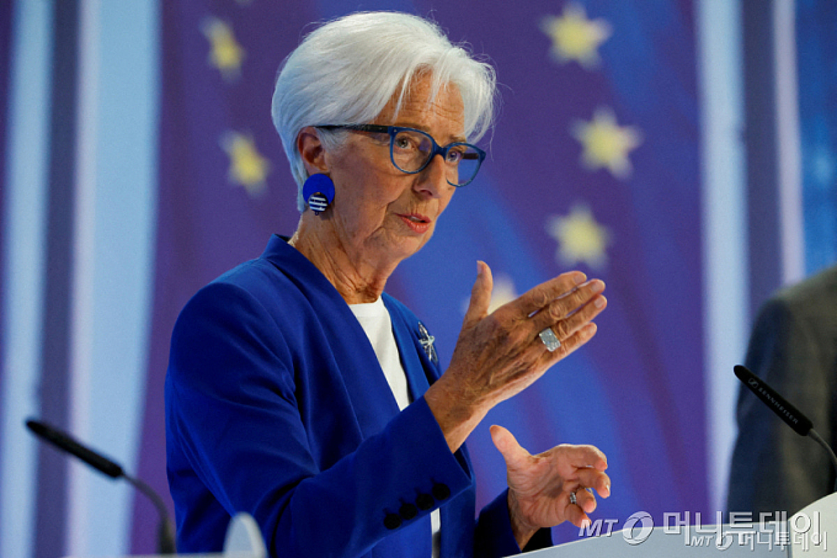 미중 AI대결에 눌린 유럽… ECB 총재 "자체모델 세워야" - 머니투데이