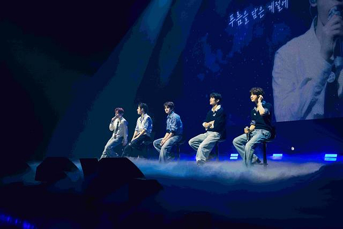 [더벨]'큐브엔터' 나우즈, 첫 팬 콘서트 성료