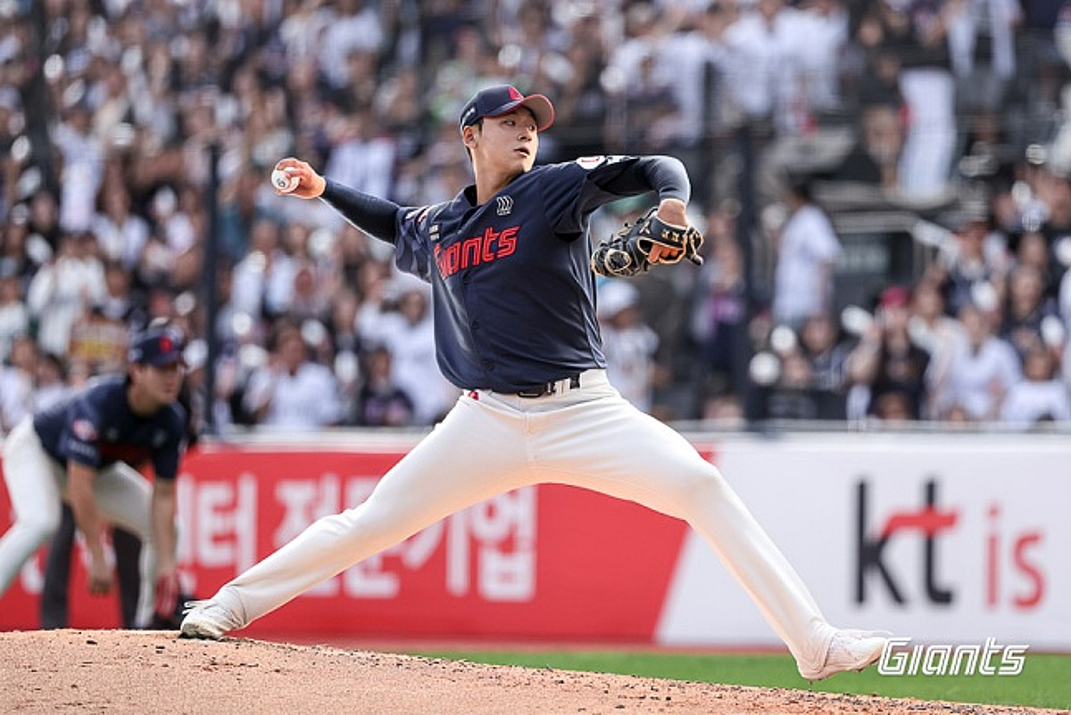 ERA 18.00 롯데 2년차 '3이닝 무실점' 호투, 외인 부상→영봉패에도 김태형 감독 웃게 했다 