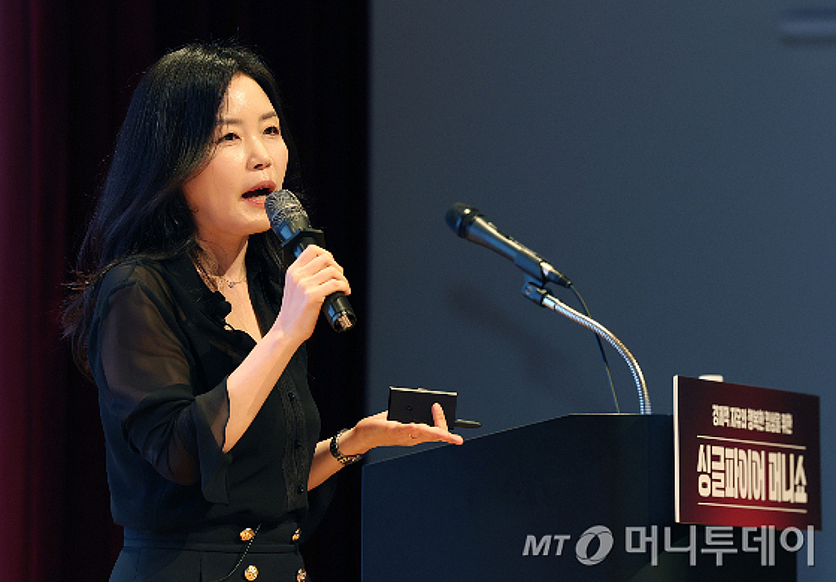 노후에 매달 350만 원씩 받으려면? "매달 40만 원씩 여기에 넣어봐"