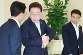 국민의힘 "李대통령 지지율 30%대…그동안 실정 비하면 과분"