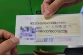 밤새 CCTV 샅샅이 뒤져…캐비닛 속 '2.2억 전 재산' 찾았다