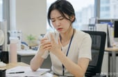 20대인데 손가락 관절 뻣뻣..."증상 수십개" 가임기 여성 노리는 '이 병'