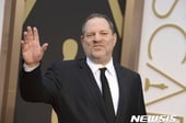 "알몸 마사지 해줘"…'할리우드 거물' 성추문 끝 몰락[뉴스속오늘]