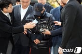 "맞고 산 엄마, 얼굴 퉁퉁" 이혼했더니 살해..."아빠 영원히 격리" 세 딸 호소[뉴스속오늘]