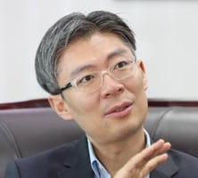 주4일제 주창한 조정훈 "월화수목'토토일', 이미 오고 있다"