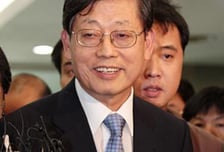 김황식 "공정한 사회 만드는데 최선"(종합)