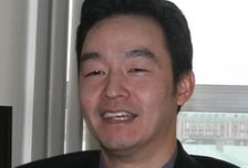 "삼성, 애플 잡으려면 '사시미'대신 '패거리'를"