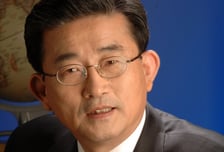 친박 이한구 "안철수 신당 않겠다, 나라 위해 잘 한 일" 