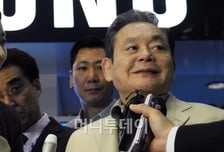 [문답]"상상력·창의력 활용해 힘있게 나아가자"