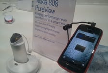 "오~" 성능보다 감성 건드린 '엑스페리아U'