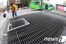 판교 환풍구 사고 '무고한 희생자들'에게 가져야 할 자세