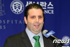 리퍼트 대사, 한국말로 "비온 뒤 땅이 더 굳어진다"