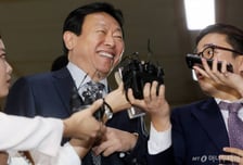 승리 안고 귀국한 신동빈 회장, 롯데 경영혁신 빨라진다