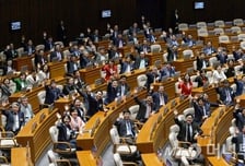 "초선의원에게 특권부터 가르치냐"…민원 빗발친 '연찬회'