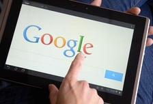 "트럼프 위해 기도를", SNS서 클린턴보다 180% 많아