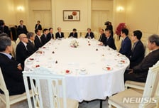 文대통령 "예타 면제 우려 알아, 지역균형 특별히 노력했다"